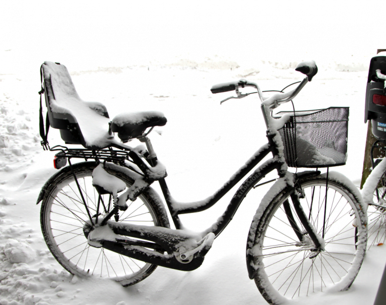 faire du vélo sous la neige